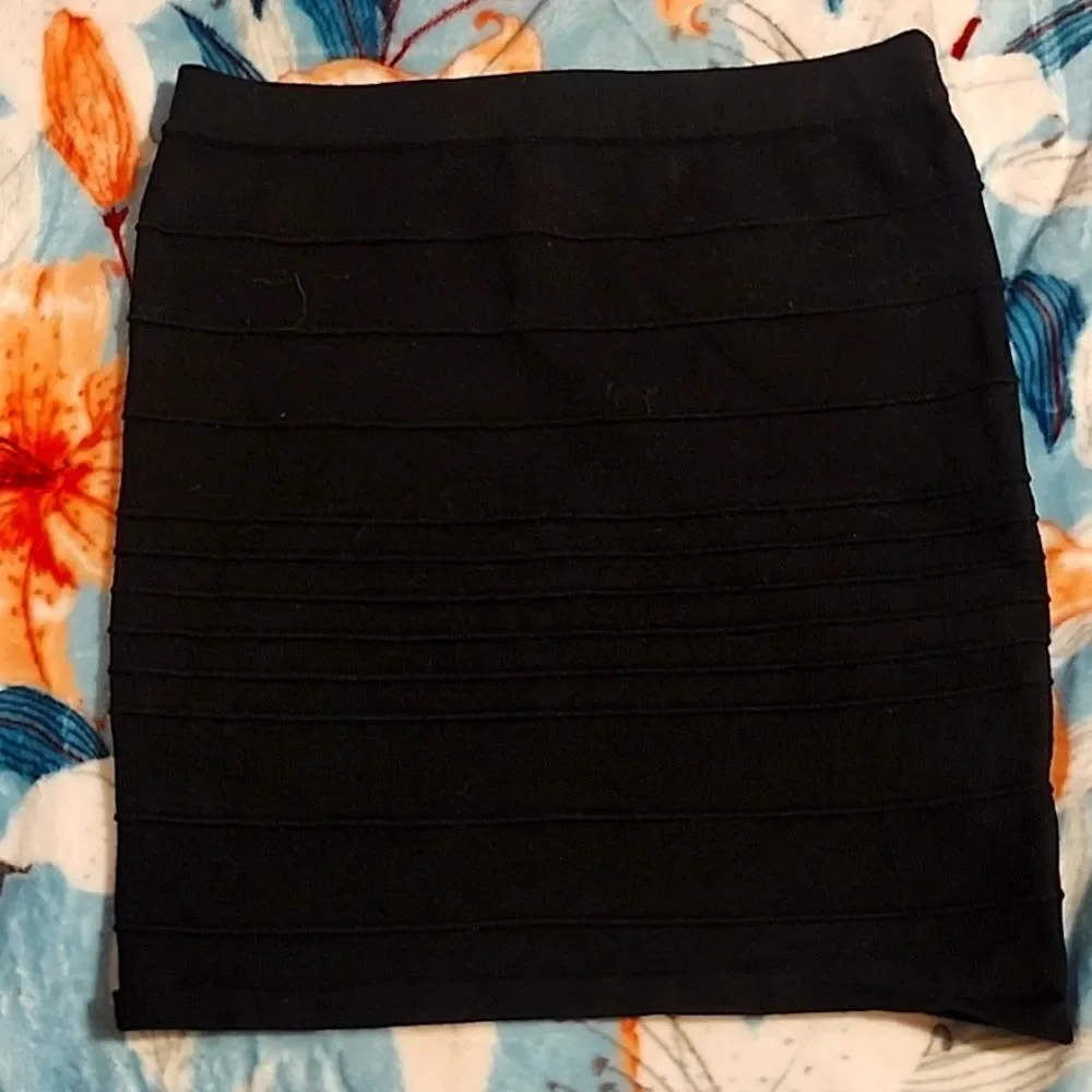 Black Above Knee Short Skirt